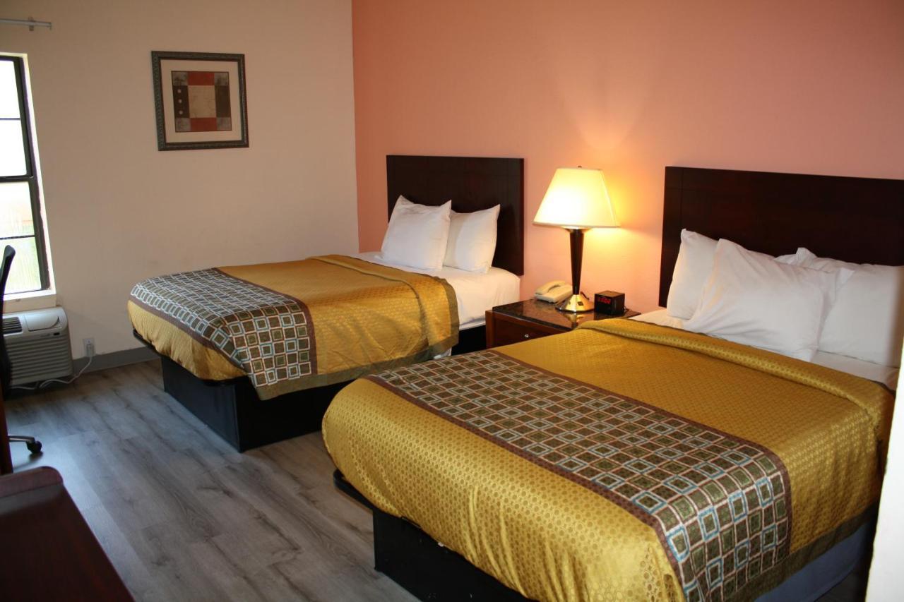 Executive Inn And Suites Уичито-Фолс Экстерьер фото