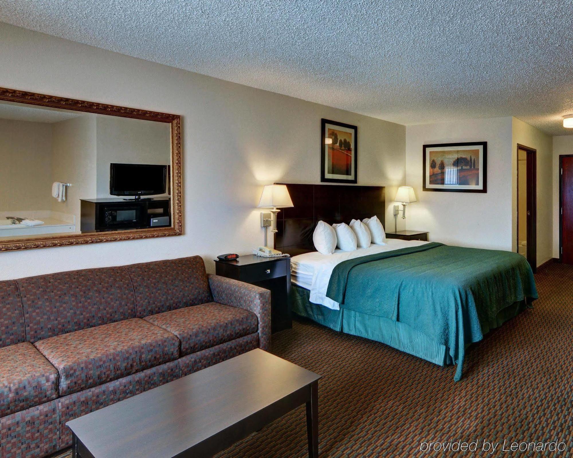Executive Inn And Suites Уичито-Фолс Экстерьер фото