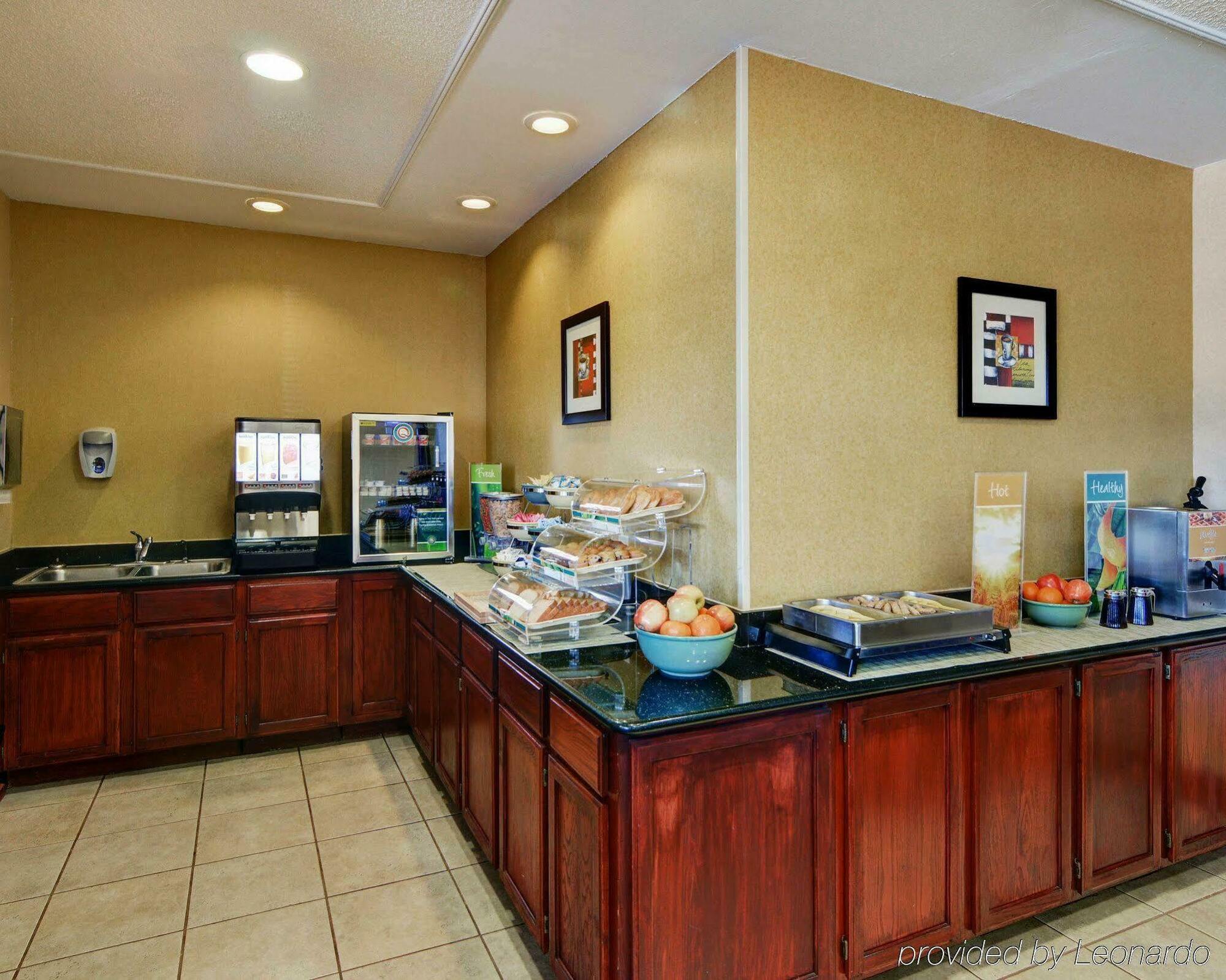 Executive Inn And Suites Уичито-Фолс Экстерьер фото